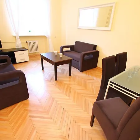 Capital - Centrum - Pokorna Varsovia