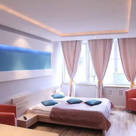 Capital - Centrum - Pokorna * Varsovia