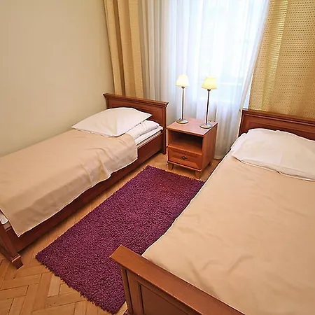 Capital - Centrum - Pokorna Apartamento *