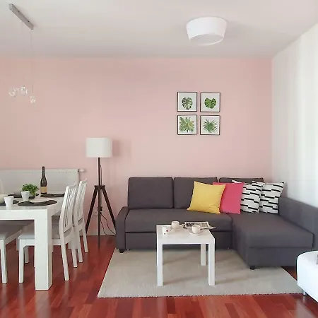 Capital - Centrum - Pokorna Apartamento *